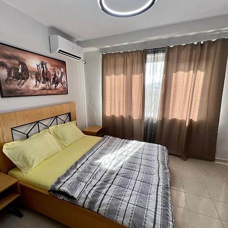 Apartment In Skanderbeg Square - Tirana Center 2 Exteriör bild