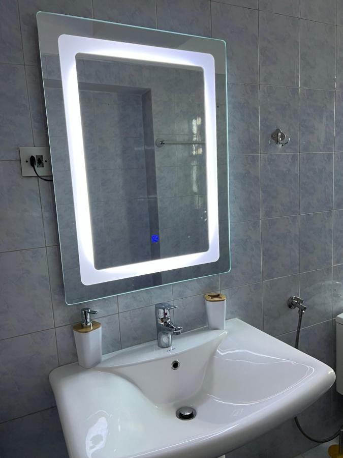 Apartment In Skanderbeg Square - Tirana Center 2 Exteriör bild