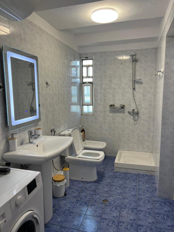 Apartment In Skanderbeg Square - Tirana Center 2 Exteriör bild