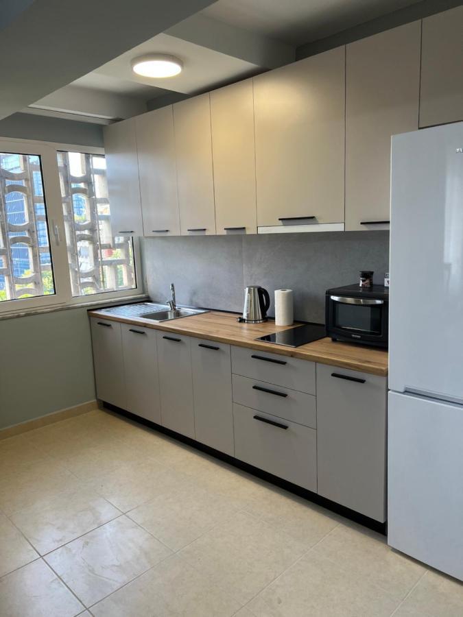 Apartment In Skanderbeg Square - Tirana Center 2 Exteriör bild