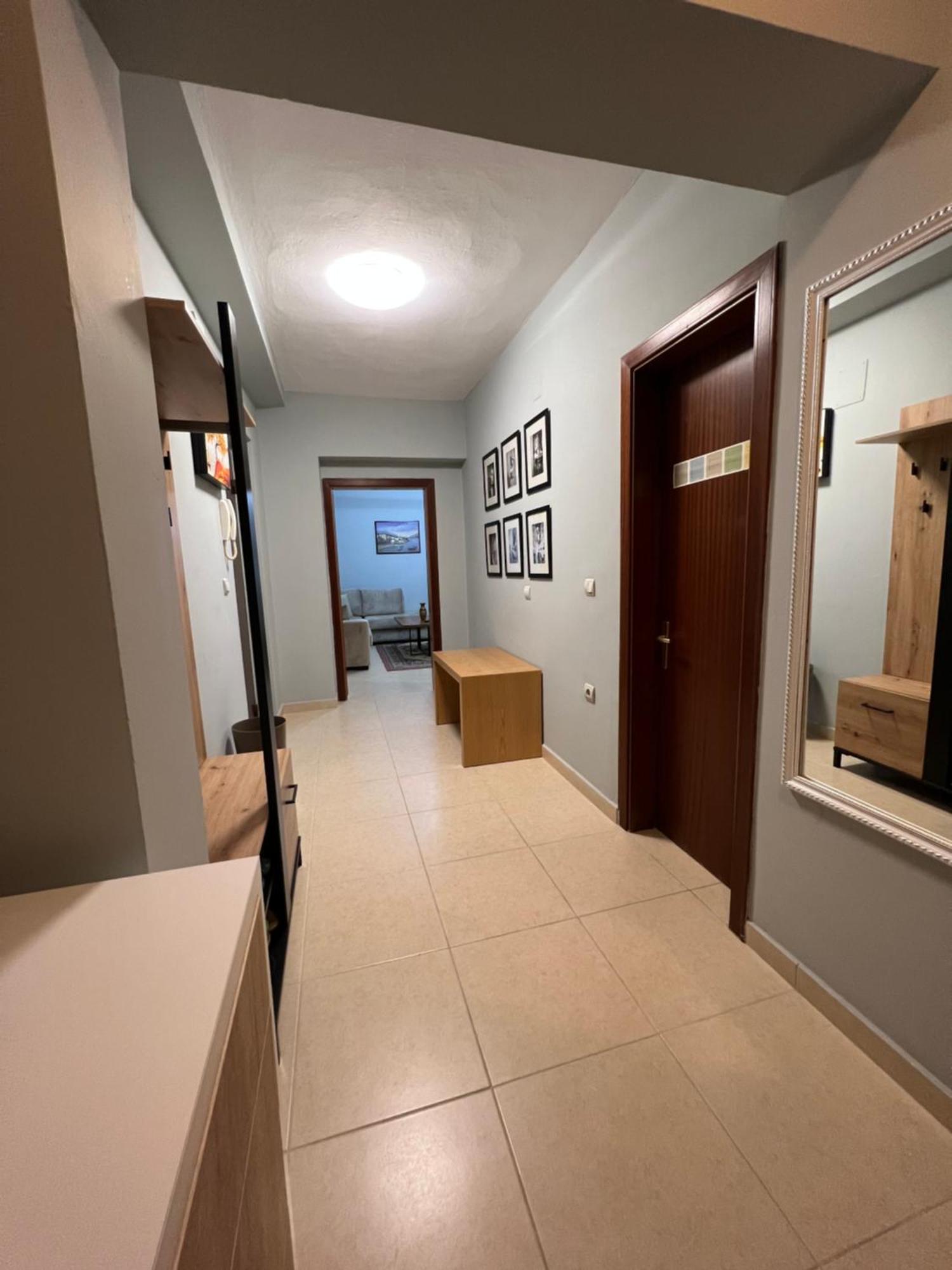 Apartment In Skanderbeg Square - Tirana Center 2 Exteriör bild