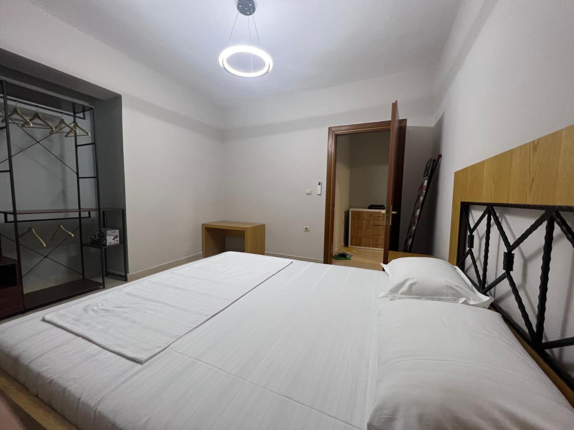 Apartment In Skanderbeg Square - Tirana Center 2 Exteriör bild